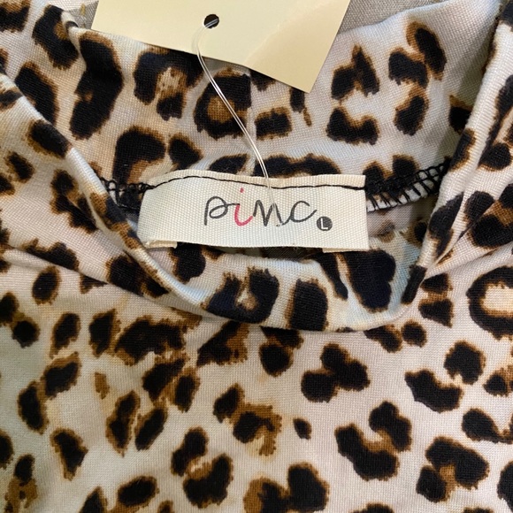 Cheetah Print shirt - Picture 2 of 2